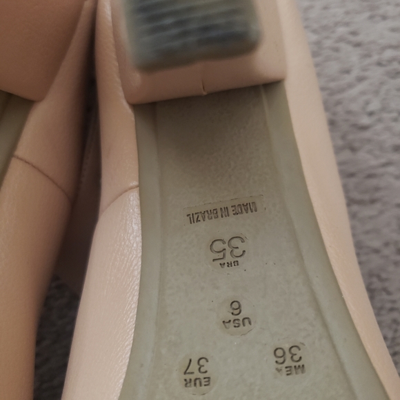 Nude Mary Janes - size 6 - Dafiti (Brazilian Brand) - Picture 5 of 6